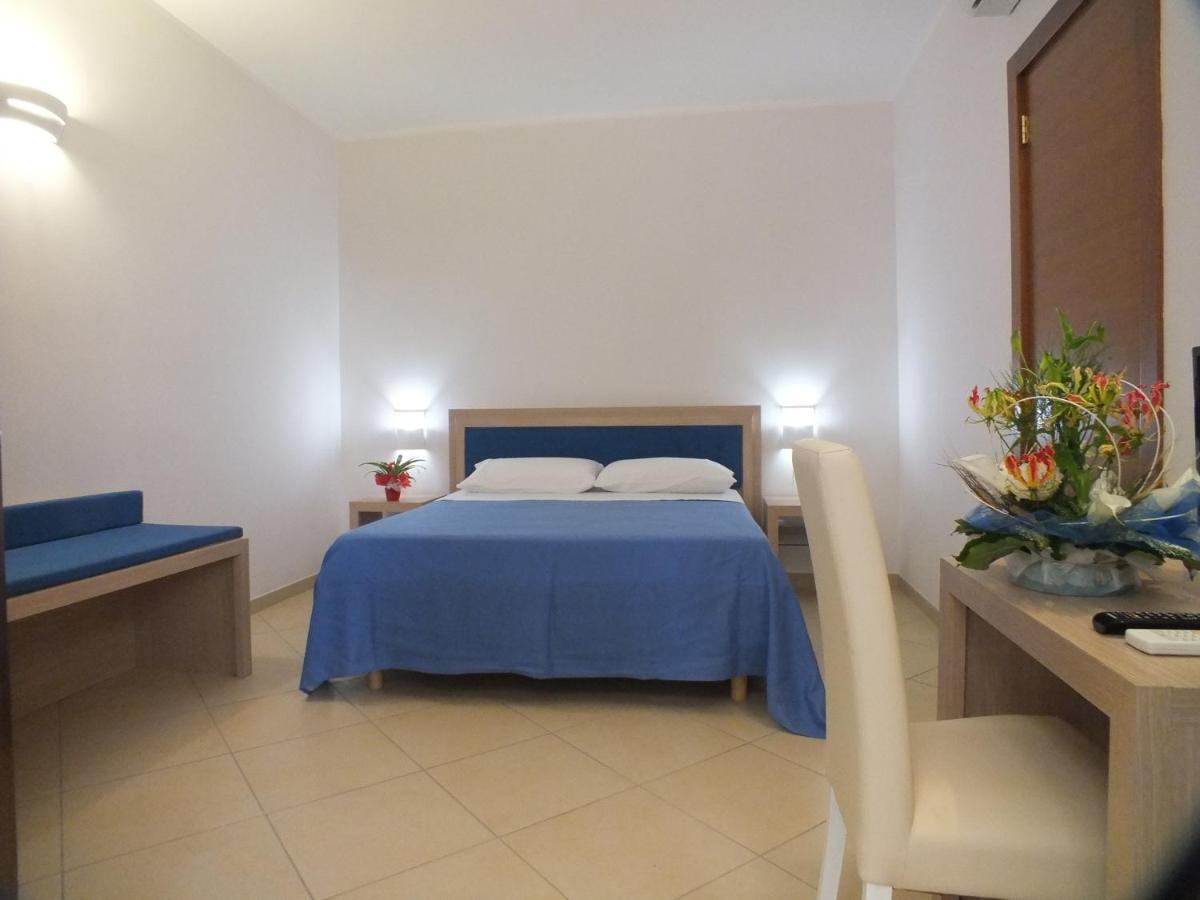 Agriturismo L'Angela Villa Боргане Стая снимка